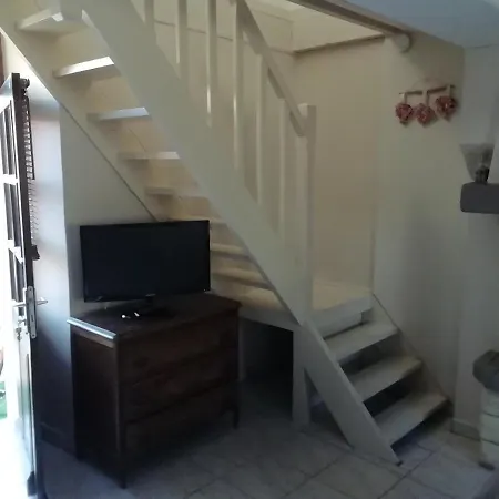 Le De La Maison Rouge *