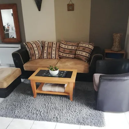 Le De La Maison Rouge Vakantiehuis *