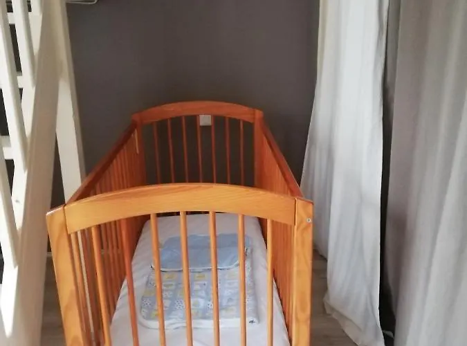 Le De La Maison Rouge