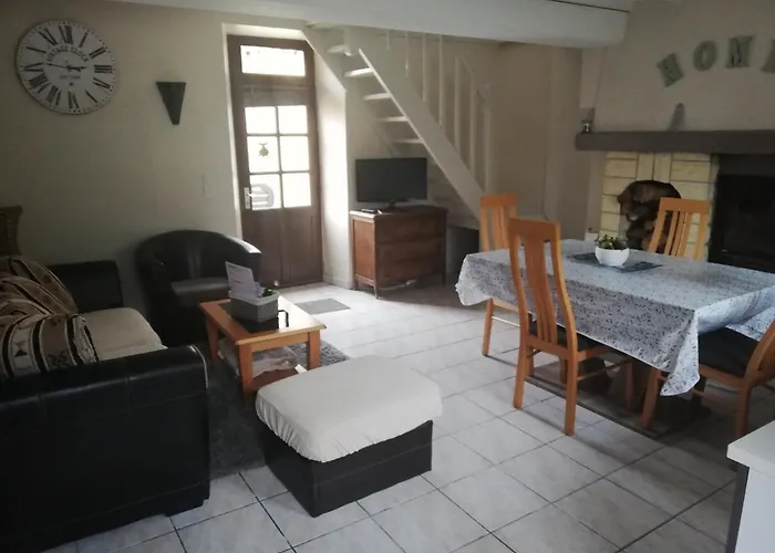 Le De La Maison Rouge Anctoville