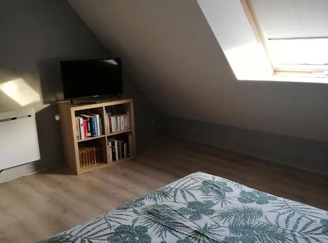 Le De La Maison Rouge Nyaraló Anctoville