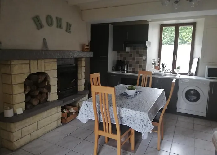 Le De La Maison Rouge * Anctoville